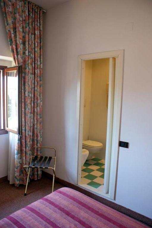 Hotel Il Pino Garlasco Phòng bức ảnh